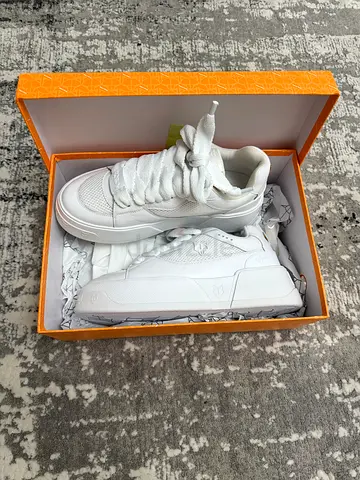 Authentic Naked Wolf Kosa Triple white