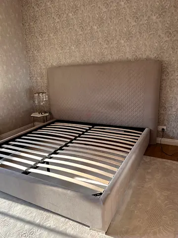 King size bed