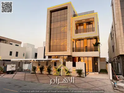 فيلا فاخره اطلالة مباشرة على الحديقة ب مساحة البناء 6200 قدم طابقين وروف مع مصعد تملك حر لجميع الجنسيات بسعر شامل كل شئ