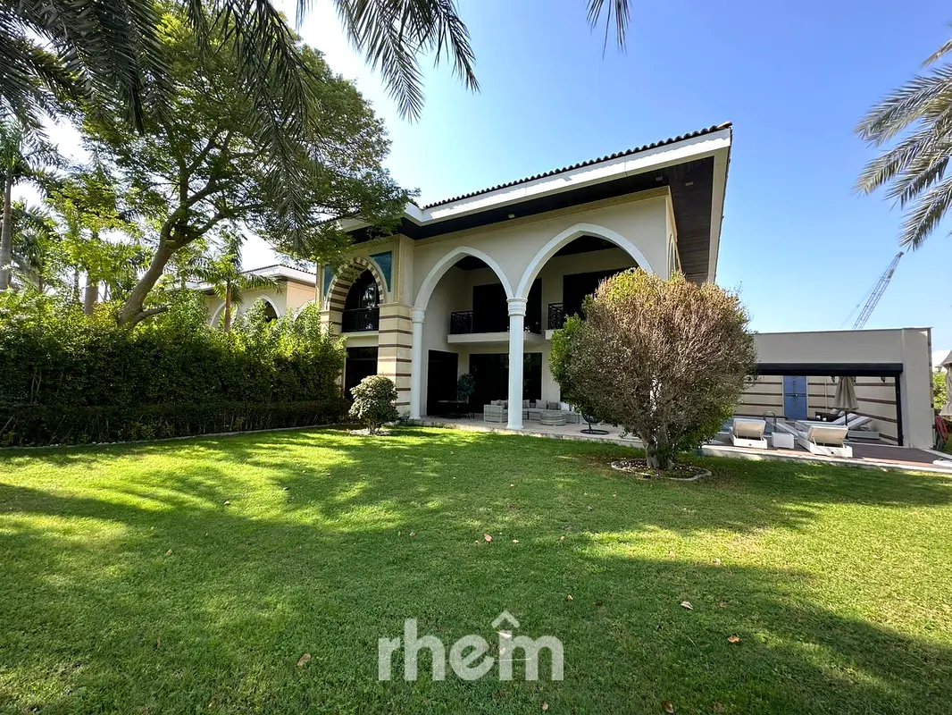 Luxurious Villa | Exclusive Community Living