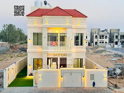 Prime Location - Two Floors and Roof - Registration Included