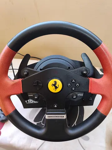 T150 thrust master gaming steering wheel Ferrari edition (force feedback)