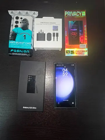 Samsung Galaxy S23 ultra 12/512Gb clean with Box charger waterpack condition 10/10