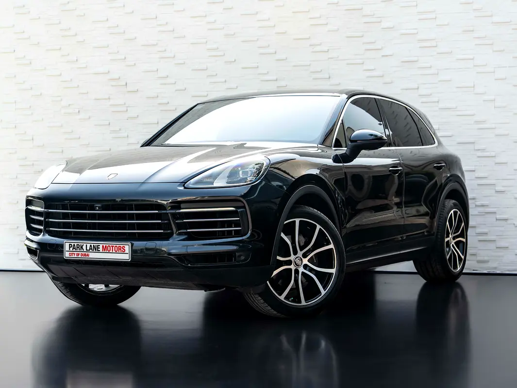 Porsche Cayenne 2018 — photo 1 of 20