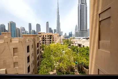 2BR | 2 Parking | Study room | Burj Khalifa View