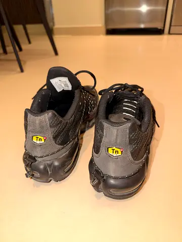 Nike TN Used Black Mens/Unisex Sneakers - Size Unknown, Good Condition