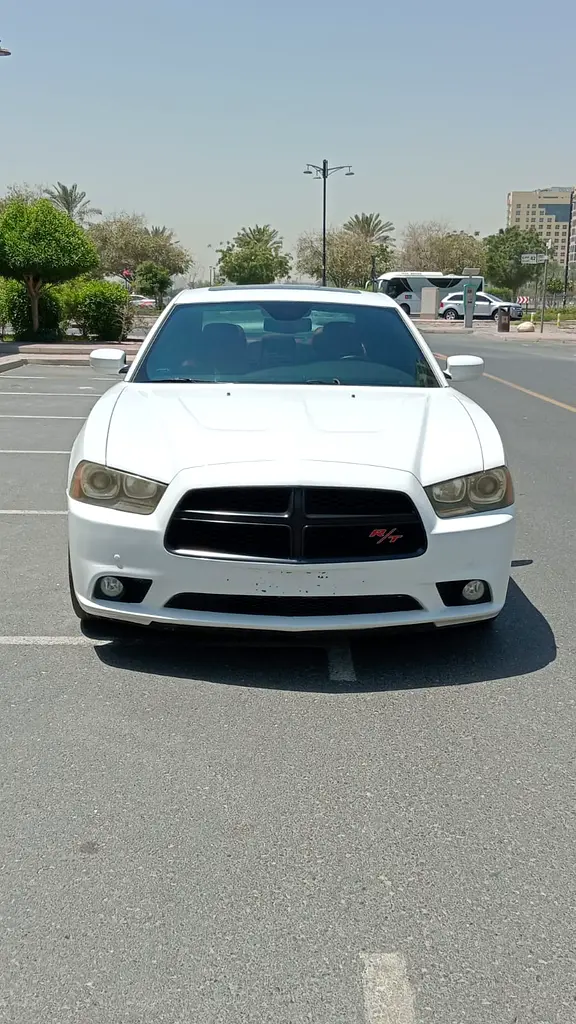 Dodge Charger 2014 — photo 1 of 20