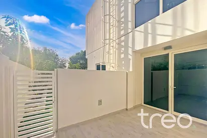 Landscaped | Large Plot | Close to Pool