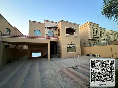 Commercial and residential vary good location big parking space good price villa for sale