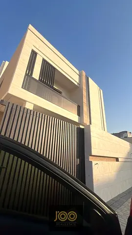 6BR villa Ajman Al Yasmeen, 3,700 sq ft, 4 units available, all master rooms, AED 1.95M incl. registration.
