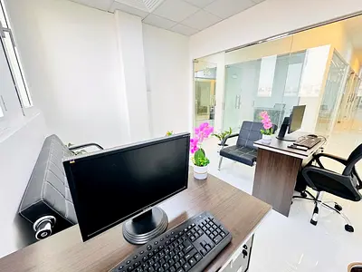 Premium Office for rent | Free All Utilities | Direct from Owner