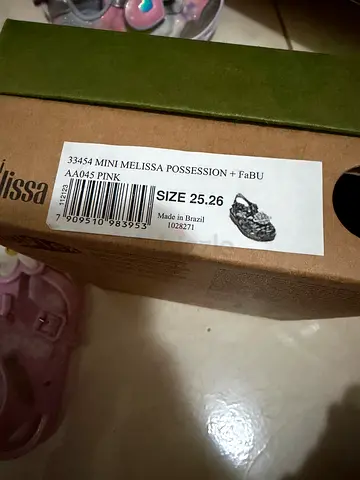 Melissa Mini Possession + Fabu Pink Kids Sandals - Size 25/26 (in Box)