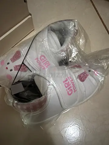 Max - New Girls White Sneakers Girl Power with Pink Bunny Design - Size Kids