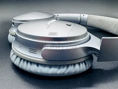 Boss QC 35 headphones, Bose headset