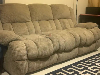 Comfortable 3-seater recliner sofa in beige fabric