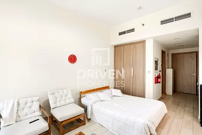 Furnish | Bright Stunning Studio | Open View