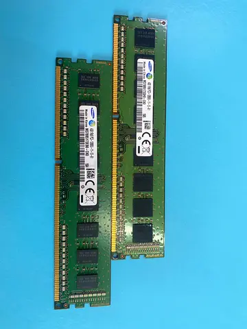 Pair of Samsung 8GB DDR3 Desktop RAM sticks (2 x 4GB) - Good condition