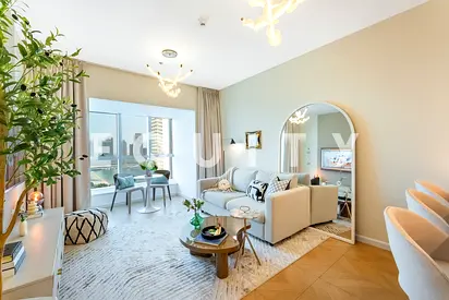Fully Upgraded | Vacant | Sea and Palm Views