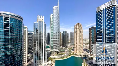 LAKE VIEWS || MODERN LIVING | PRIME LOCATION