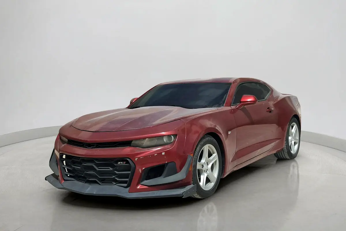 Chevrolet Camaro 2017 — photo 1 of 12