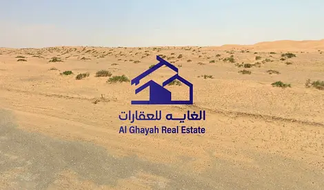 ارض تجارية للبيع في الشارقة - الصجعة على شارع رئيسي