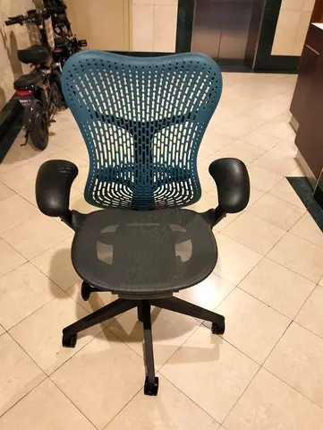 herman miller mirra 2 chair.good condition only little used available for selling