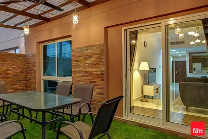Fully Furnished | Upgraded | Spacious | 12 Chqs