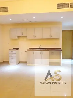 OPPOSITE SAHARA GET STUDIO FOR FAMILY