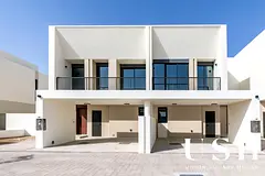 Modern 4BR | Corner Unit | Close to Pool and Park