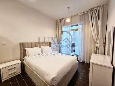 شقة مفروشة بالكامل بغرفة نوم واحدة وحمام واحد || تصميم واسع || جاهزة للسكن