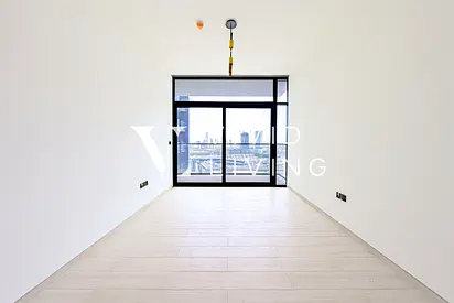 Vacant | Prime Location | Bright apartment