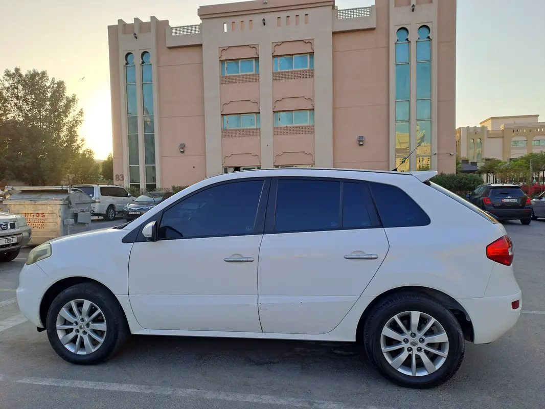 Renault Koleos 2014 — photo 1 of 4