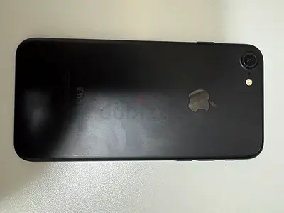 iPhone 7 in matte black - good working condition 100% battery 32gb