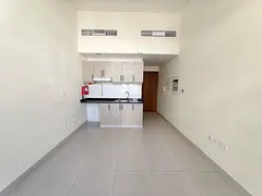 Spacious Studio // Brand New // Close To Metro