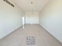 Spacious 2 bedroom with balcony | Close to Mosque 🕌