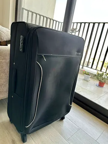 Travel suitcase 30 kg
