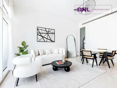 Huge Layout | Upgraded 1 Bedrooms | Furnished