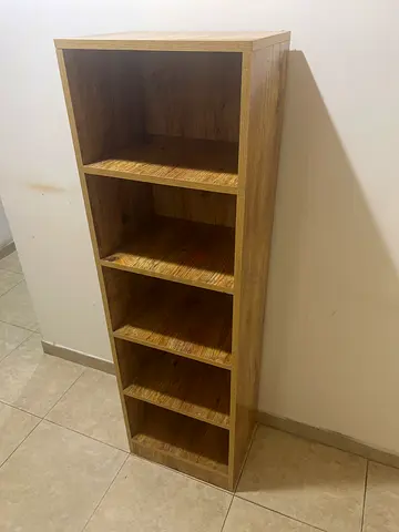 Simple Wooden 5-Cube Shelf Unit - Oak Finish