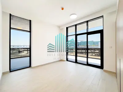 BRAND NEW WITH COMPLETE FACILTIES STUNNING AND LUXURIOUS LAYOUT | READY TO MOVE