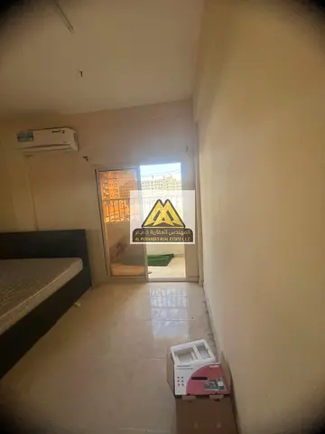 Al Muhandis Real Estate is pleased to offer an apartment for annual rent in the vibrant Liwara 1 area.