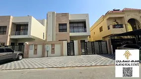 Spacious layout with practical distribution Built-in wardrobes providing extra storage Large windows