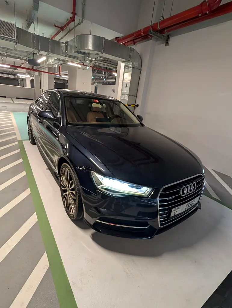 Audi A6 2016 — photo 1 of 5