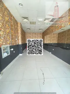 Shop for rent surrounded by a car wash, suitable for car accessories or wrapping.