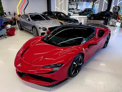 2021 SF90 STRADALE | ASSETTO FIORANO | CARBON INTERIOR AND EXTERIOR | SERVICE  WARRANTY JUN 2028