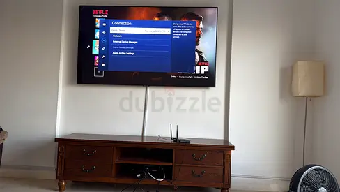 75 Samsung Smart LED TV - Excellent Condition