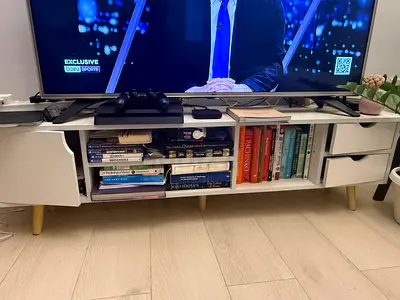 1xTv unit, 1xside table, 2xikea shelves, 3xikea shoerack, 1xbedunitmatt, dining table with 6 chairs