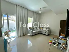 Vacant | 3BR Townhouse | Store  Laundry Room
