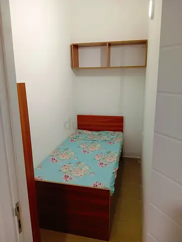 Fully closed partition for rent