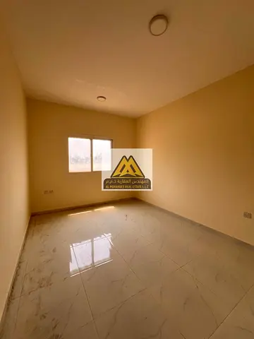 شقة غرفة وصالة للإيجار – سكن عائلات بموقع مميز