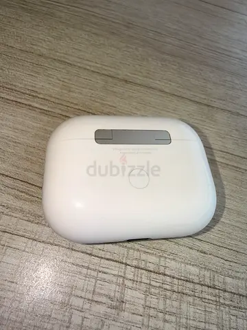 Original Apple AirPods Pro (2nd Gen) with Charging Case - Good Condition - Original Condition
